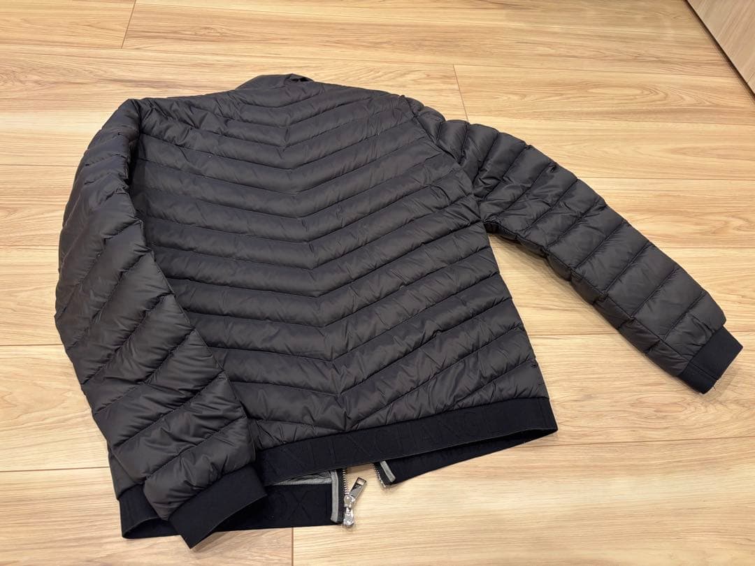 美品⭐︎アルマーニエクスチェンジ　黒メンズダウンジャケット Sサイズ