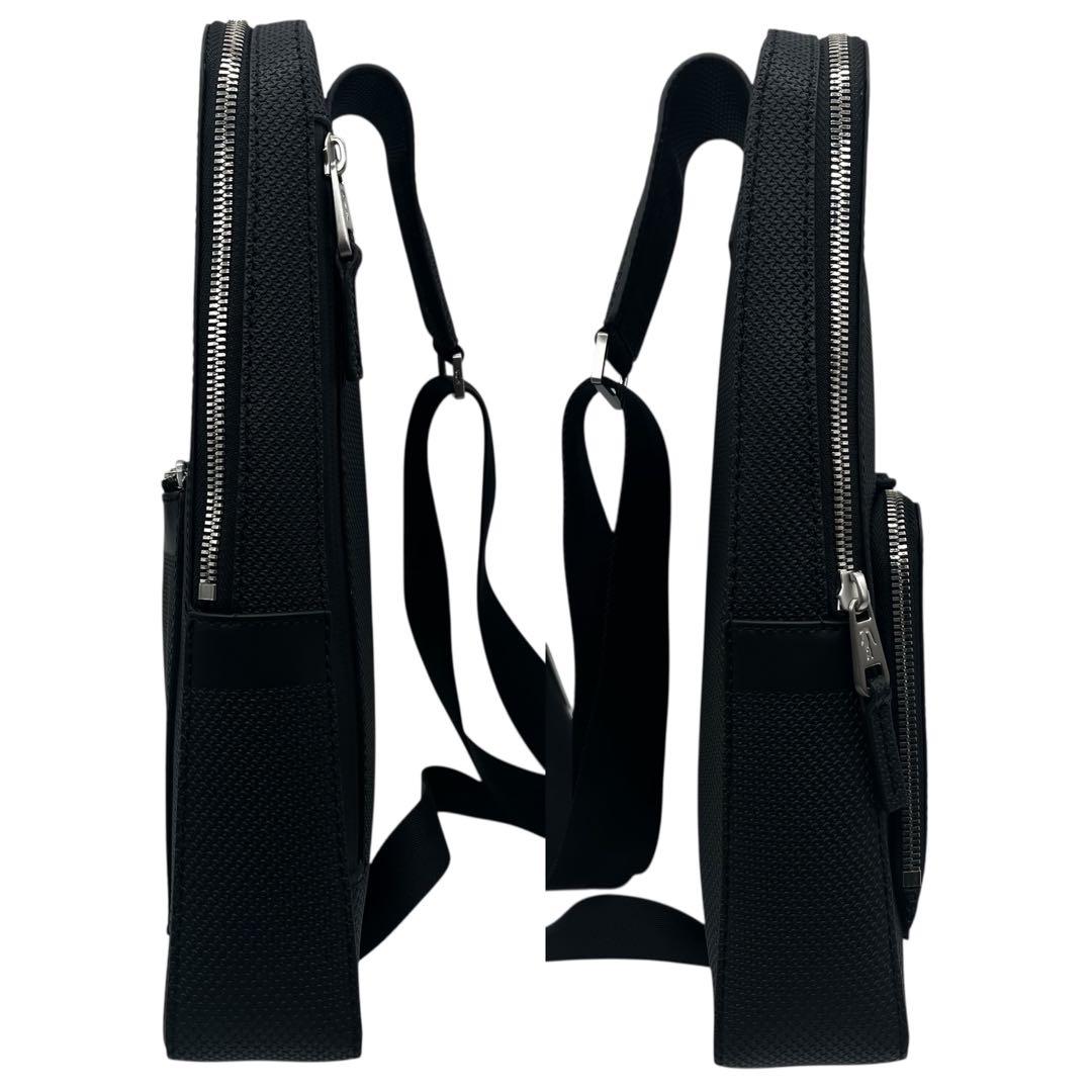 未使用級✨LACOSTE ラコステ　ボディバッグ　エンボス　シャンタコ