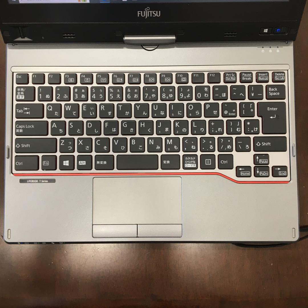 富士通 FMV T726/N （タブレット変形タイプ）