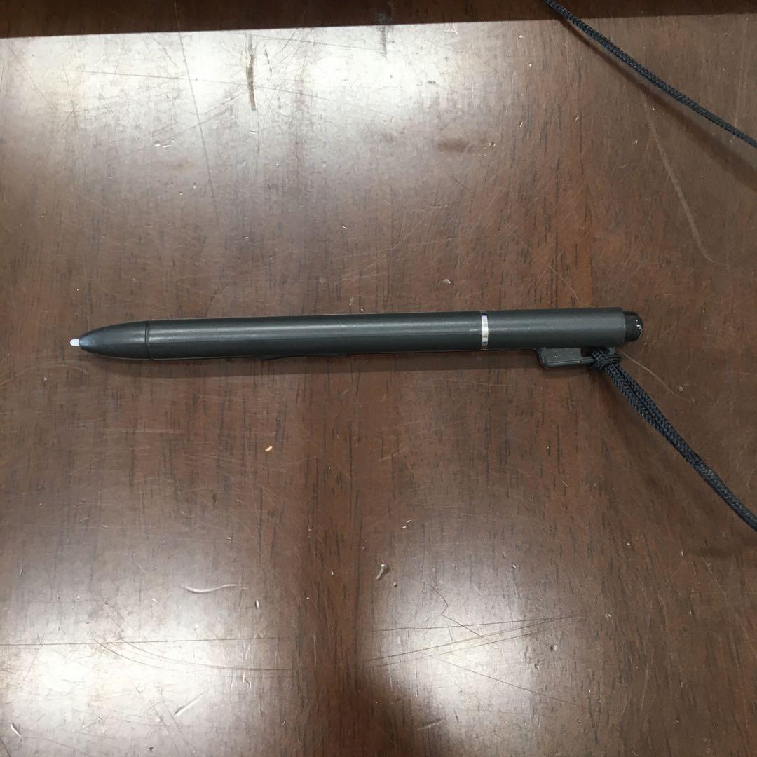 富士通 FMV T726/N （タブレット変形タイプ）