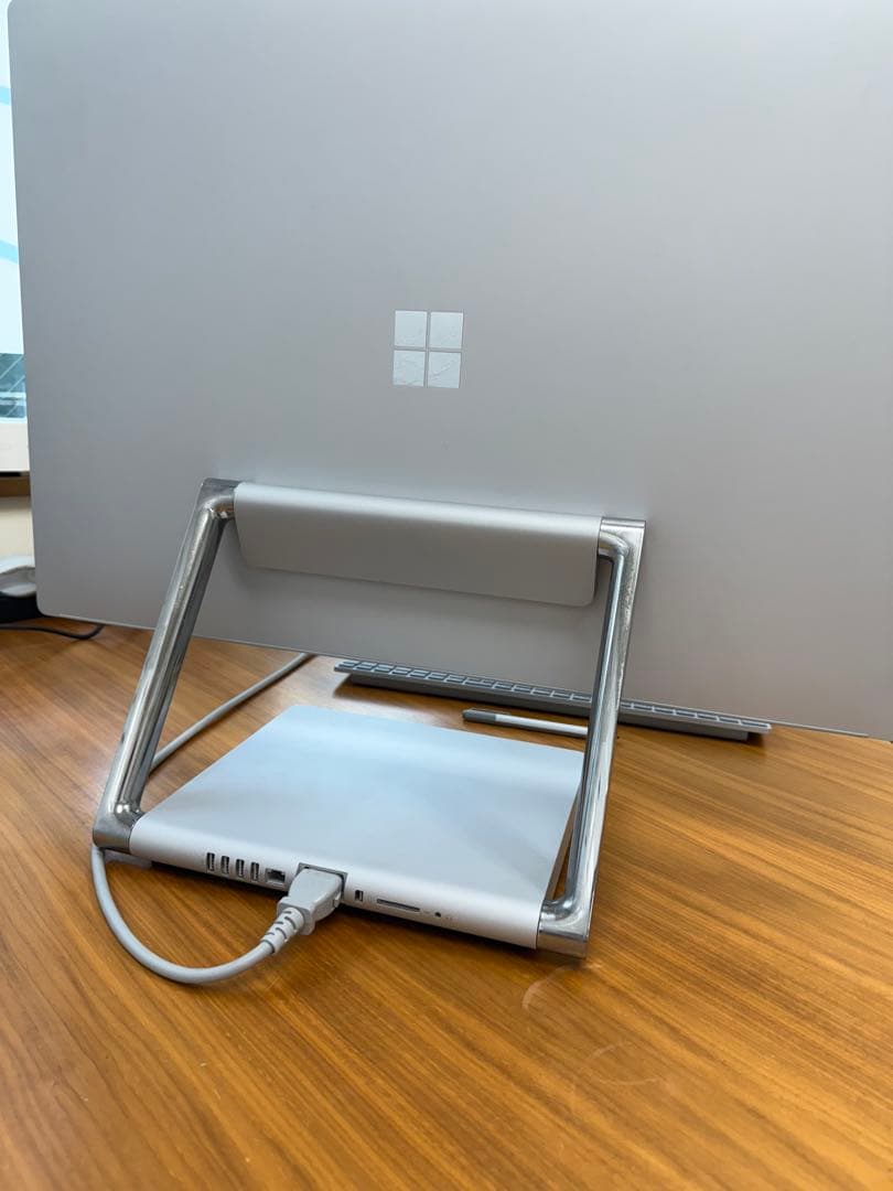 Microsoft Surface Studio 本体