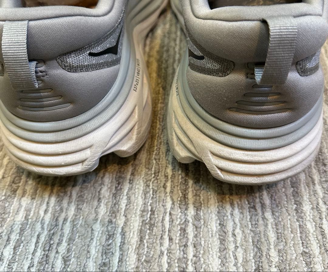 HOKA BONDI 8 グレー メッシュスニーカー 29cm