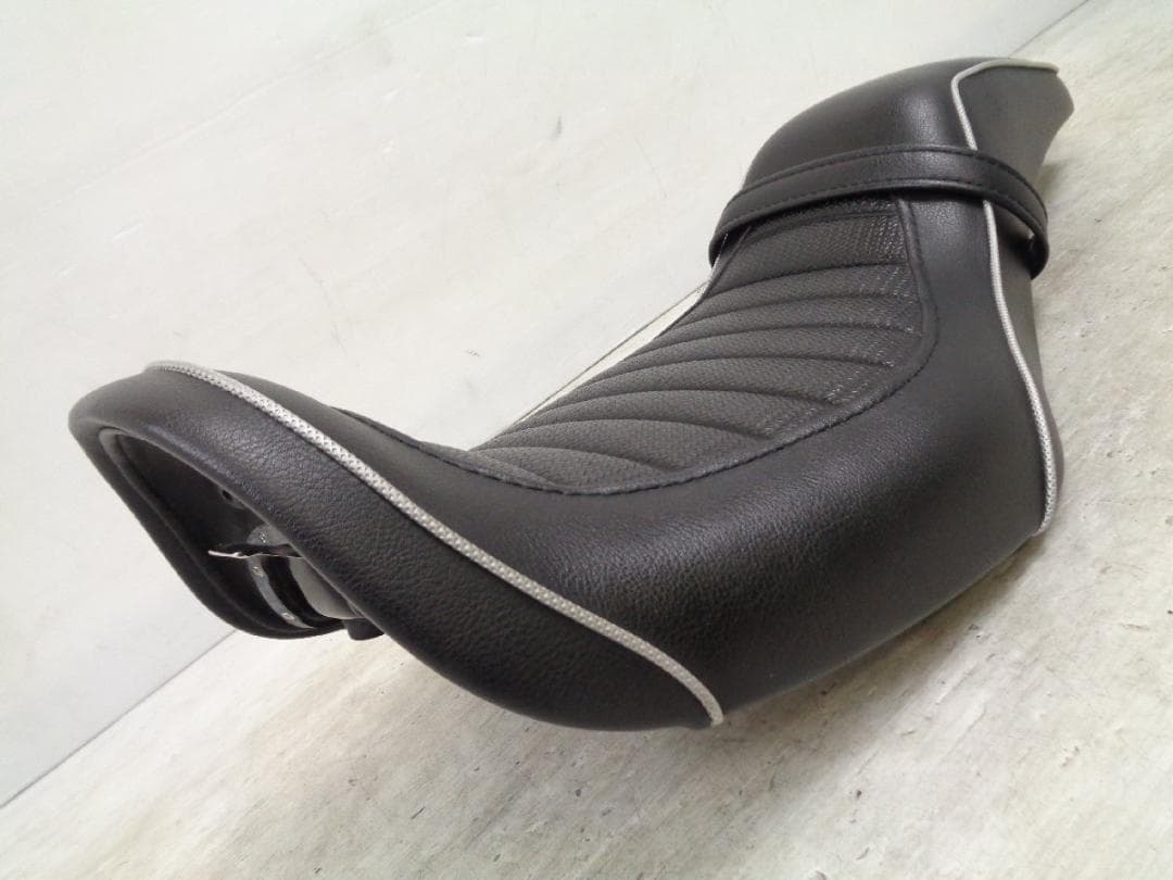 ダイナ FXDL FLD 06-17 K&H ガンファイター シート ブラック