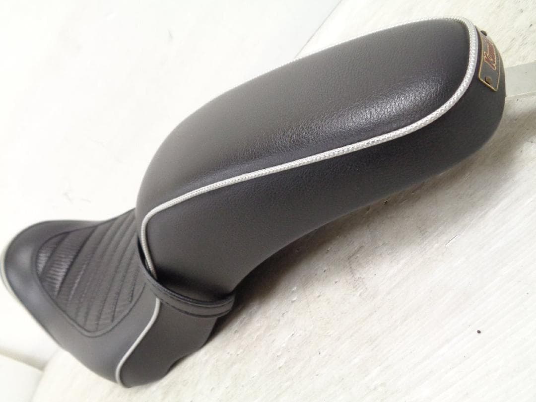 ダイナ FXDL FLD 06-17 K&H ガンファイター シート ブラック