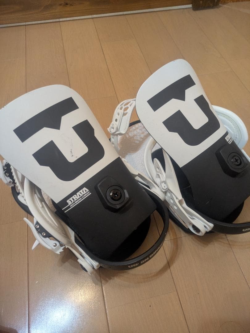 UNION STRATA Mサイズ スノーボードビンディング ホワイト