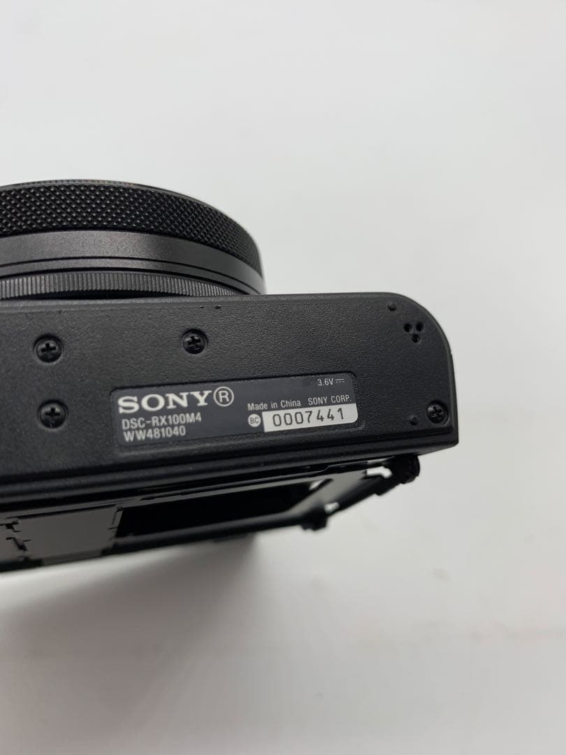 デジタルカメラ Sony Cyber-shot DSC-RX100M4 (RX100 IV)