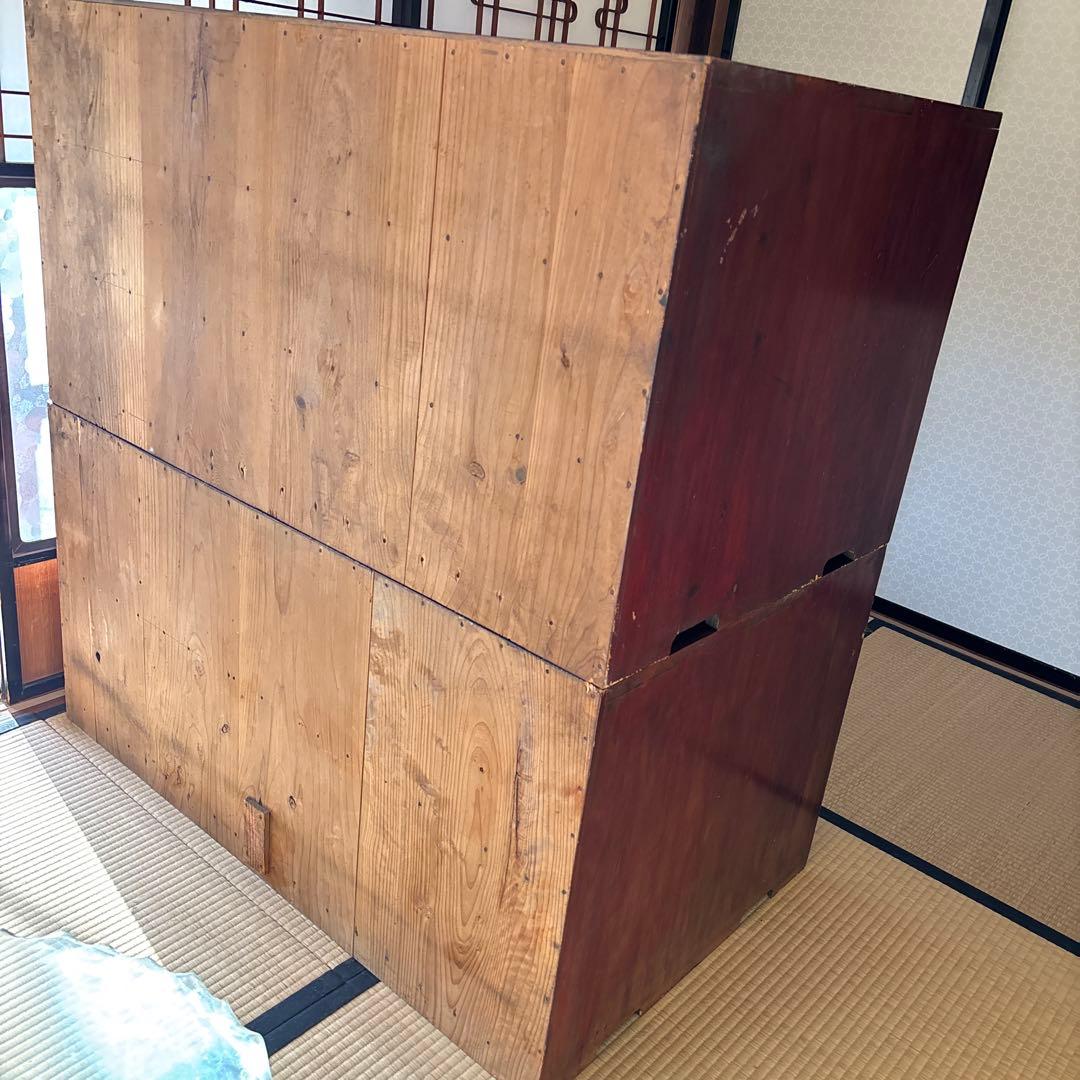 アンティーク　飴色のツヤ美しいシンプル和箪笥　たっぷり収納