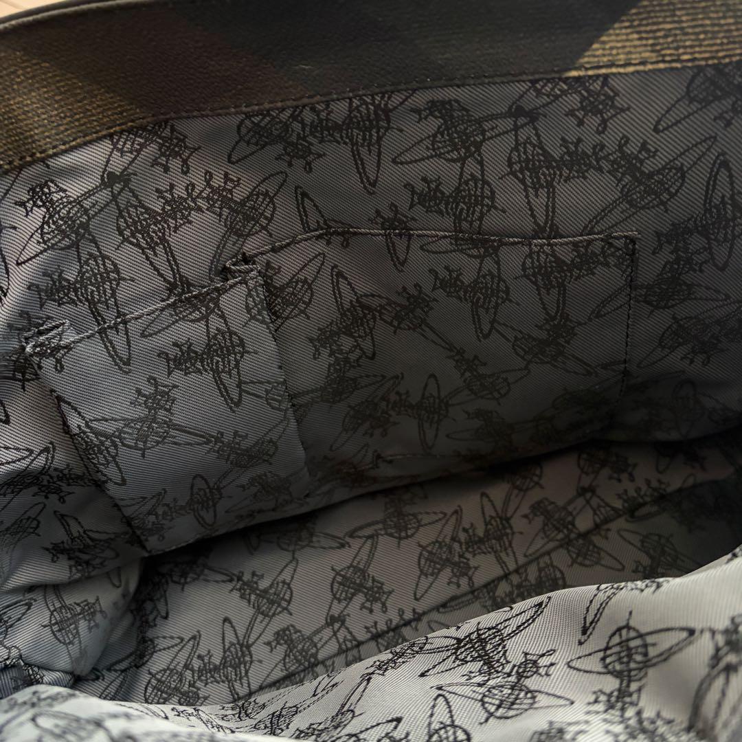 【希少！】ヴィヴィアンウエストウッド メッセンジャーバッグ オーブ チェック 黒