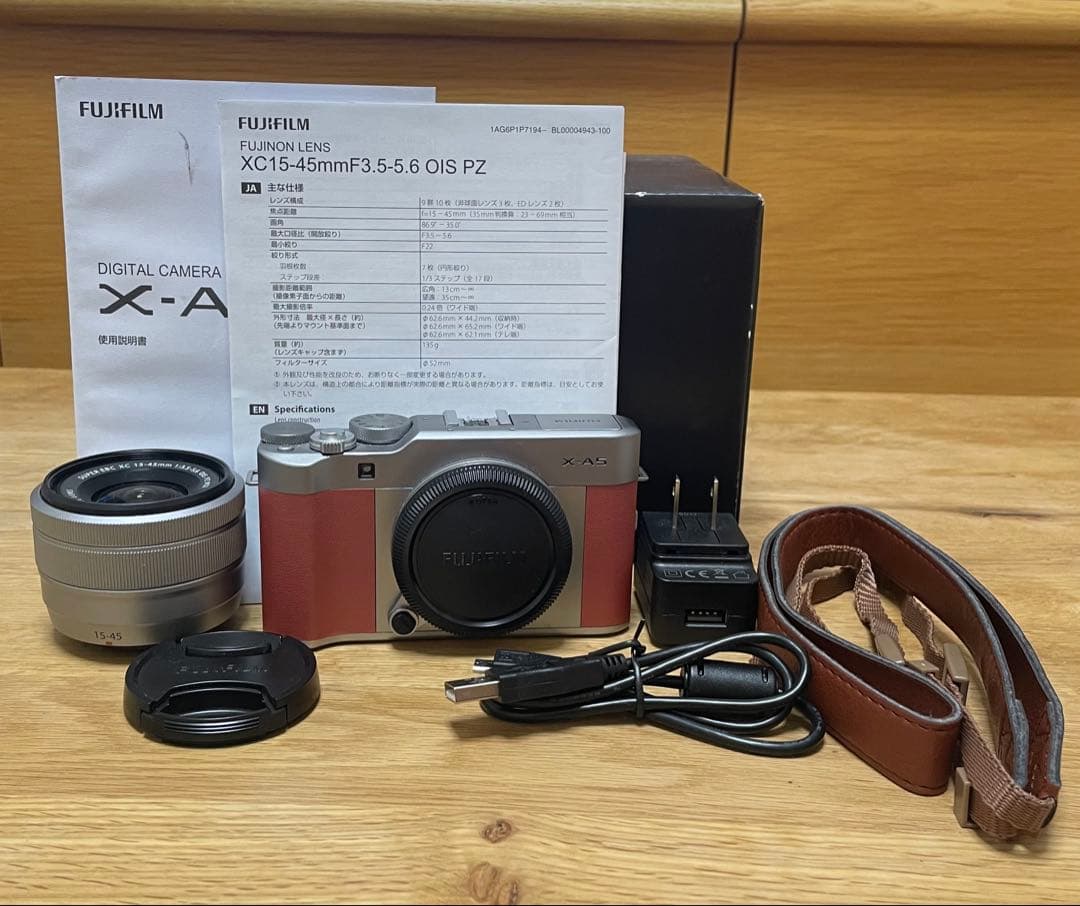 富士フイルム X-A5 レンズ付き