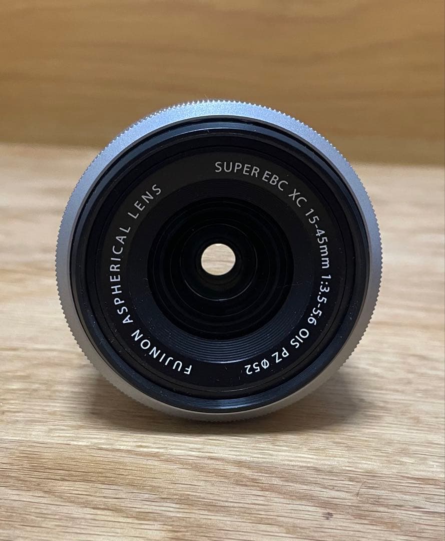 富士フイルム X-A5 レンズ付き