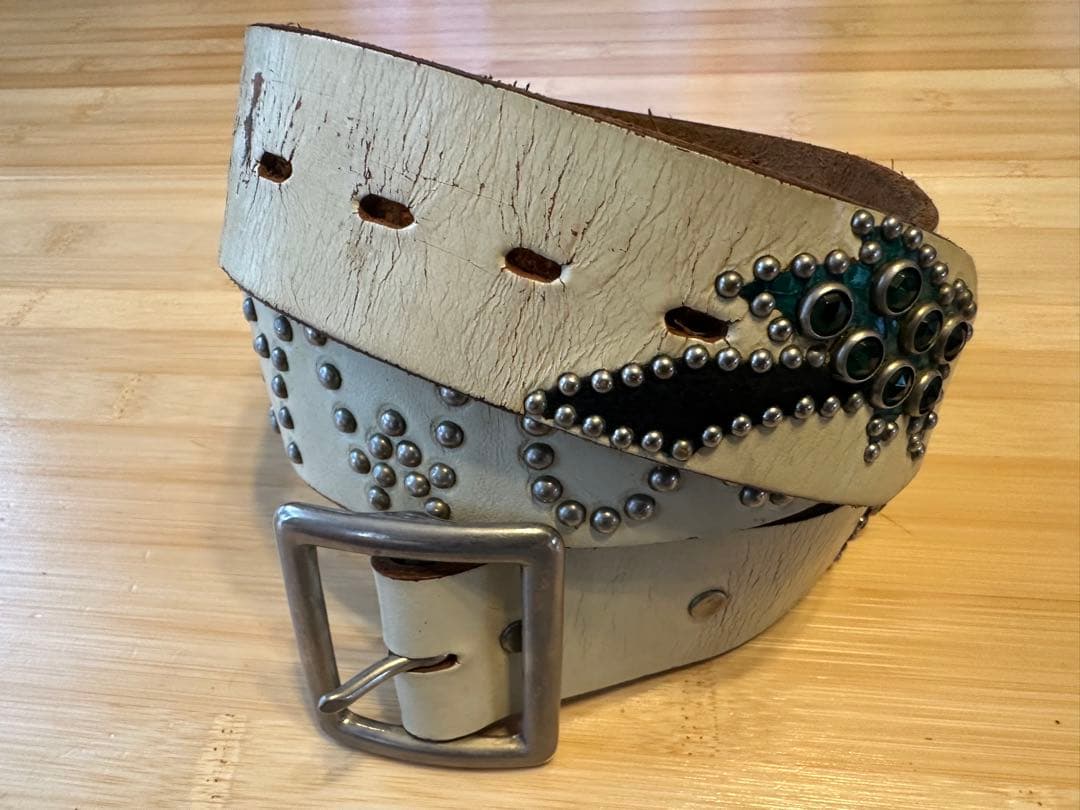 ⭐️初期⭐️HTC×ハリウッドランチマーケット⭐️マルチカラーストーン⭐️ホワイト⭐️36