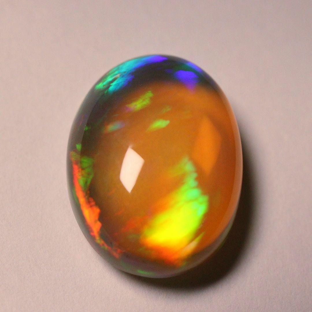珍しい透明感 ウェロー産 ブラックオパール 無染色11.37ct W007