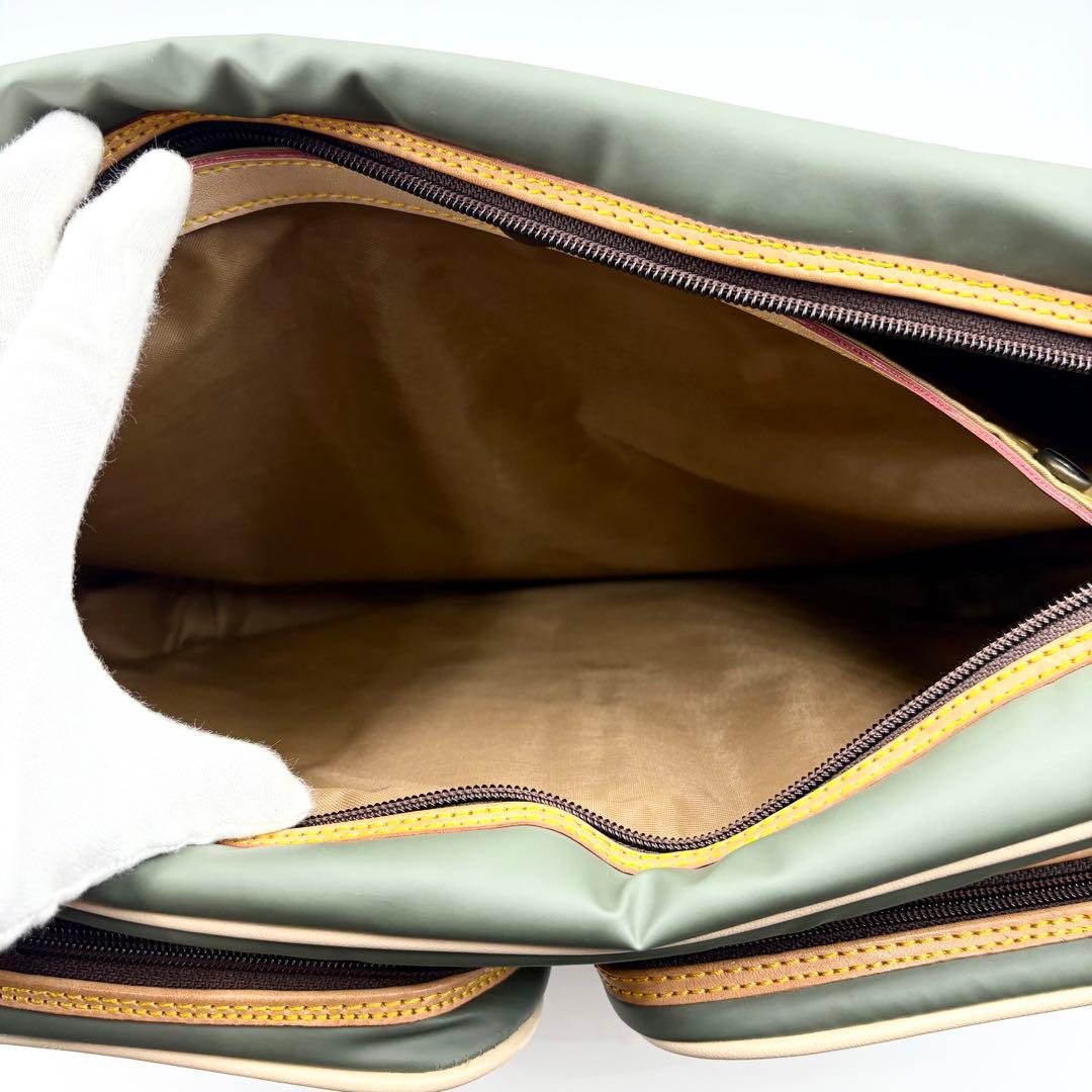 未使用級✨ハンティングワールド バチューサーパス キャリーオールM カーキ