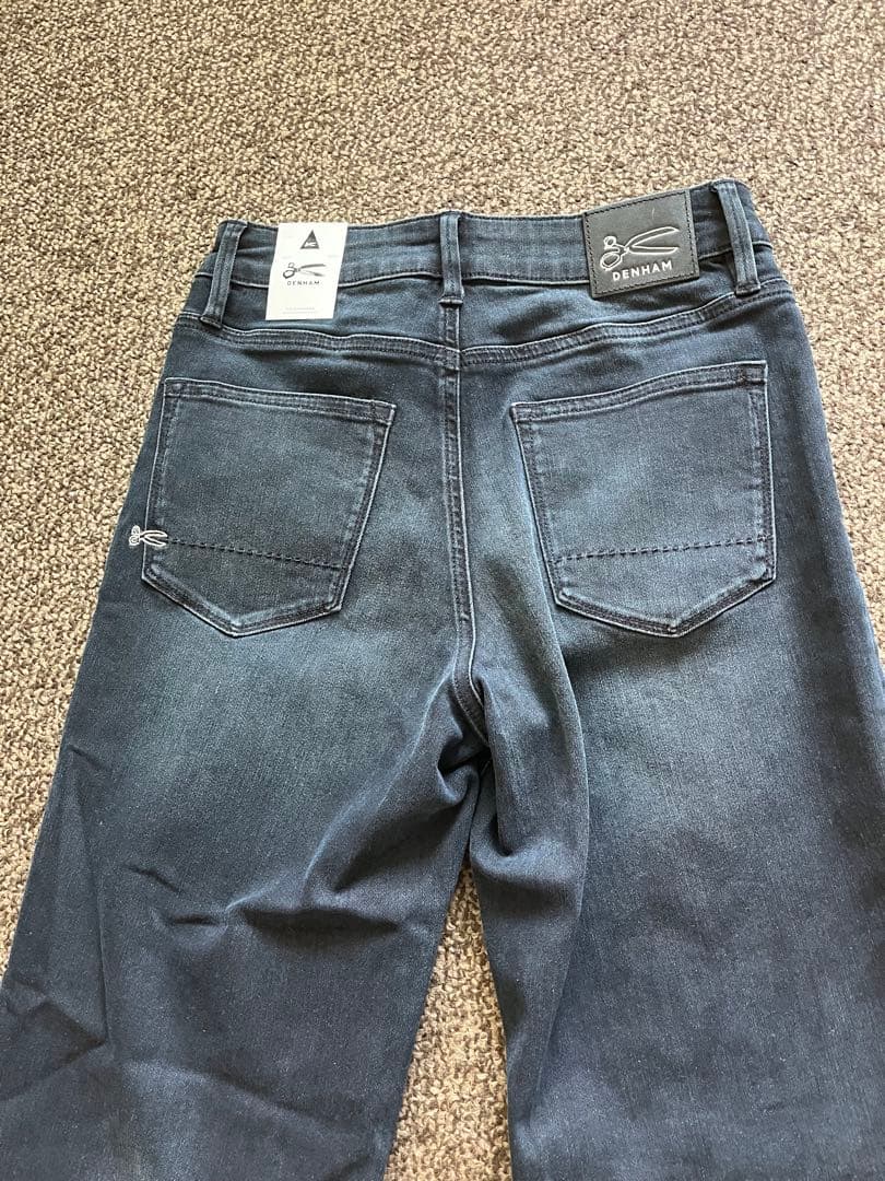 【Darenn】DENHAM レディース　ストレートデニム ダークグレー