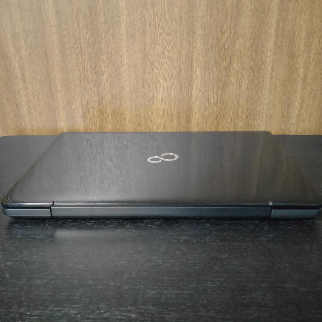 富士通　LIFEBOOK　ノートPC　Core i7　RAM8GB　HDD1TB