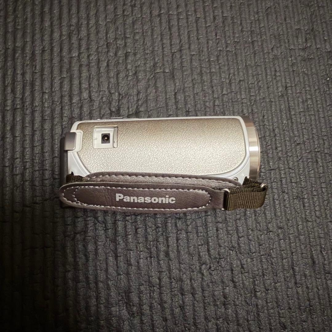 ビデオカメラ　Panasonic HC-V550M