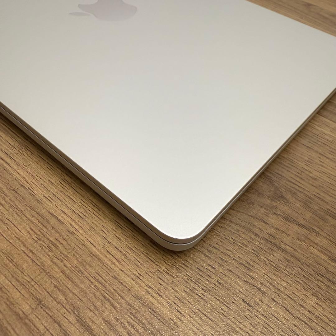 【美品】MacBook Air M2