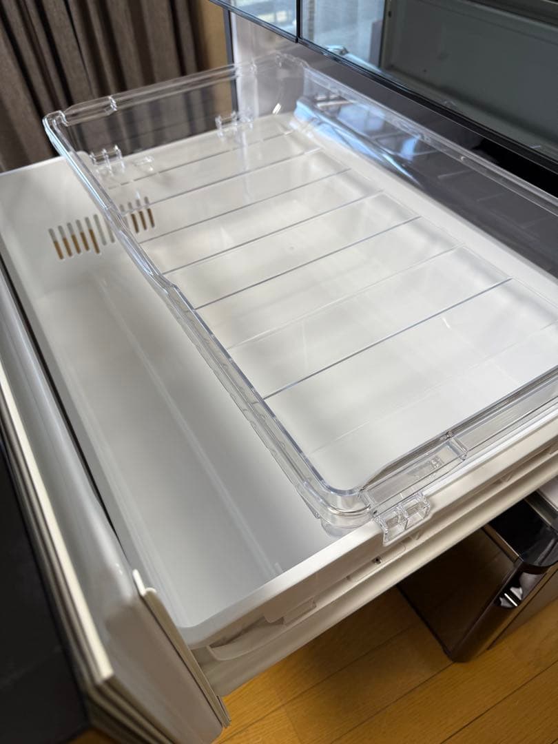 HITACHI 冷蔵庫 615L