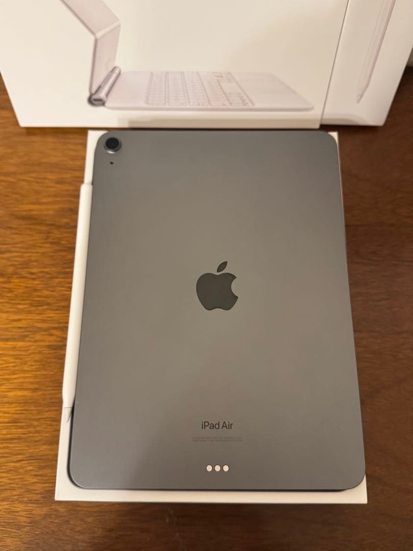 iPad Air 第5世代 64GB Magic Keyboard