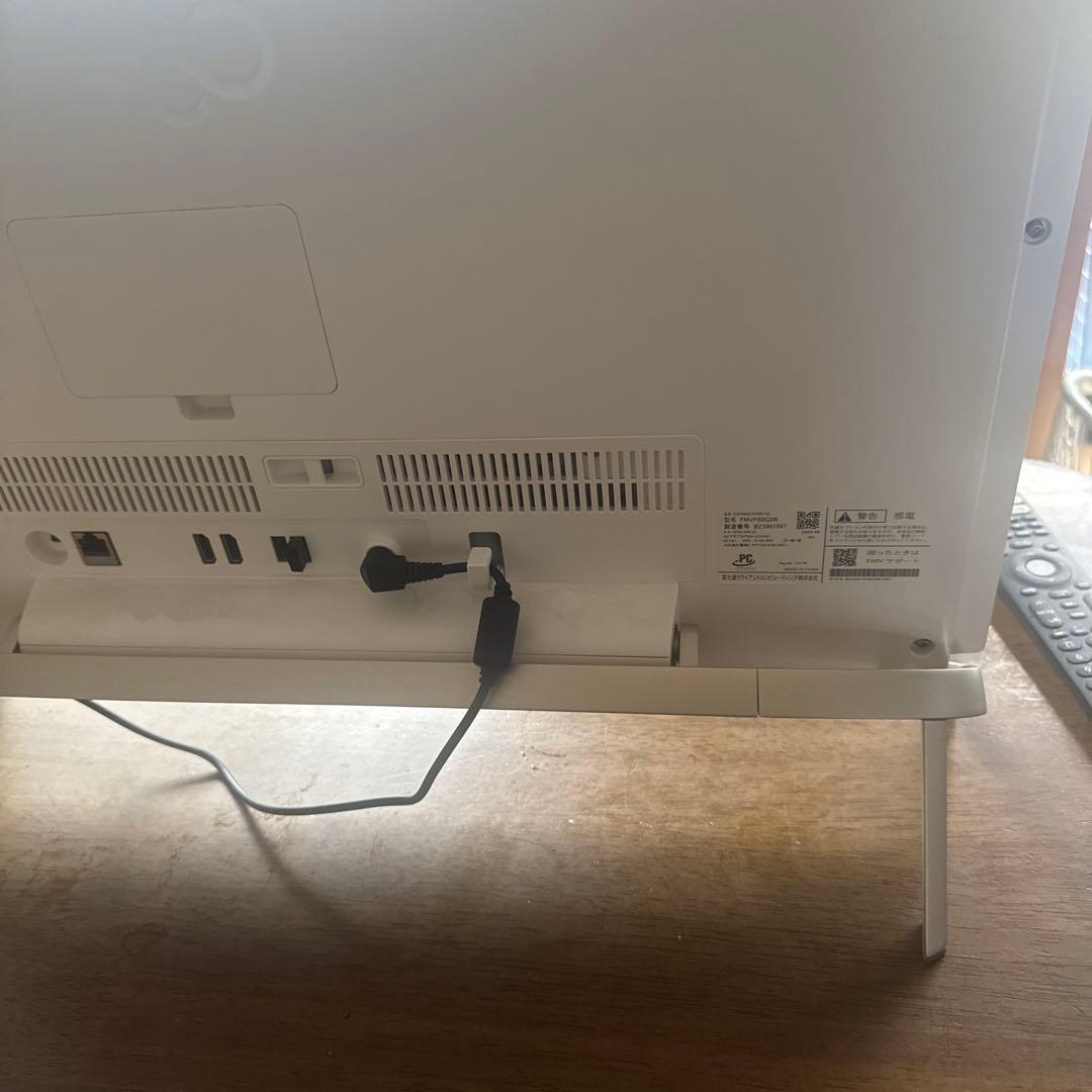 Windowsデスクトップ Fujitsu FMVF60G3W