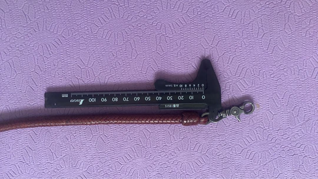 ハリスノカゼ　ベルトループキーホルダー　モルガンコンチョ