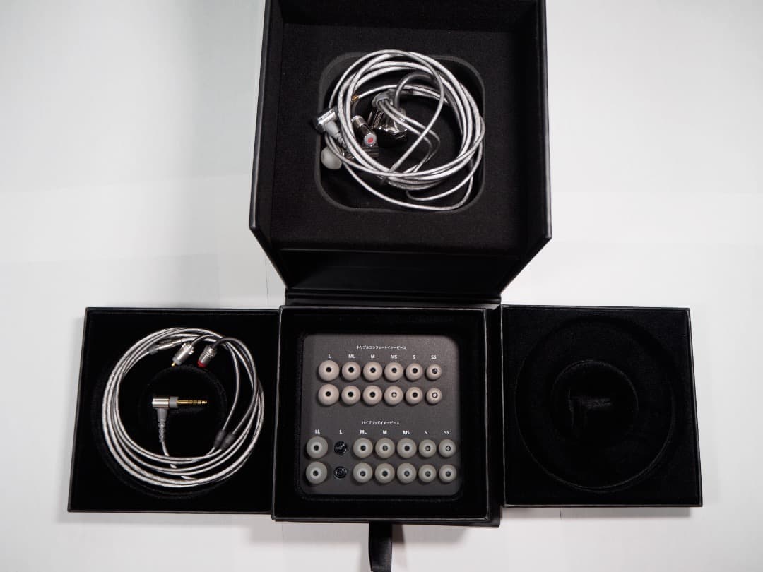 美品　SONY IER-Z1R ステレオ ヘッドホン イヤホン ソニー