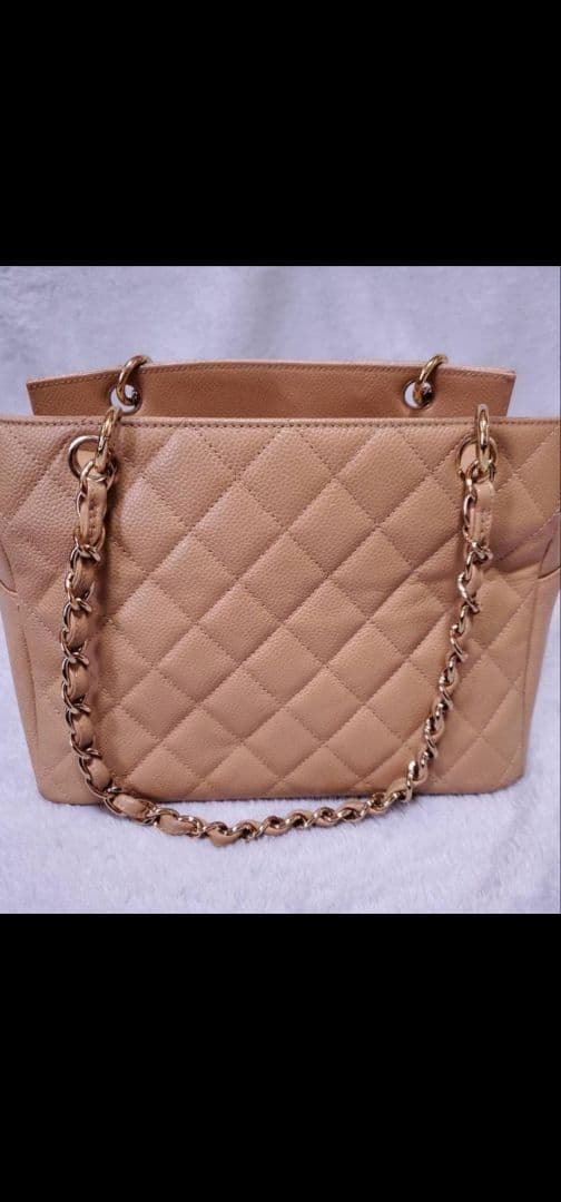 CHANEL ベージュ キルティング ハンドバッグ