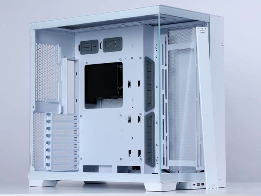 Lian Li O11 DYNAMIC EVO Rev 2 ホワイト