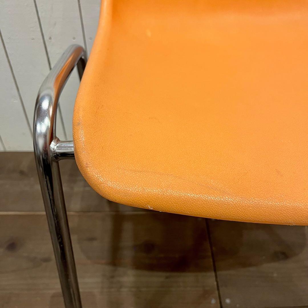 イタリア製 MOD ELENA スタッキングチェア 二脚セット