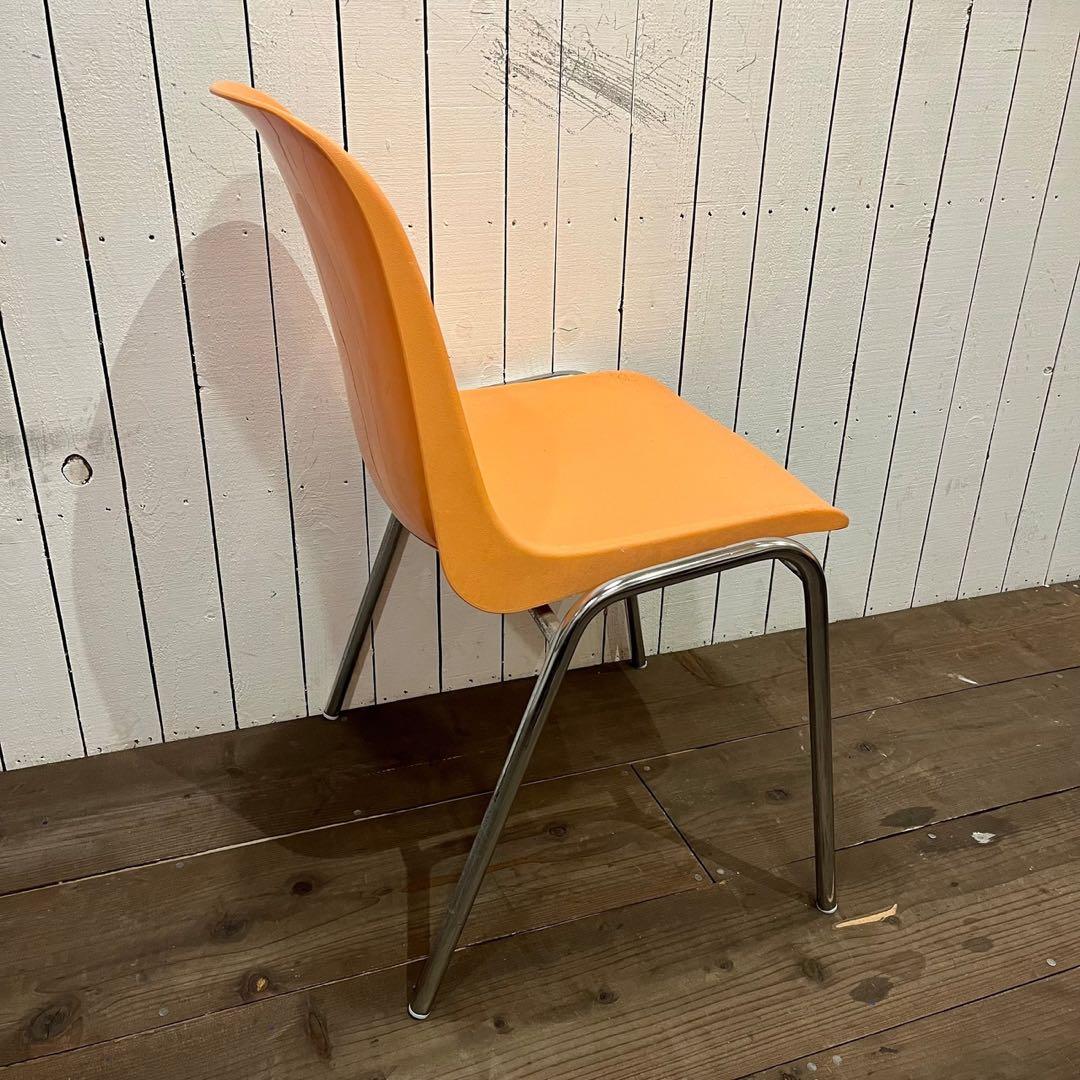 イタリア製 MOD ELENA スタッキングチェア 二脚セット