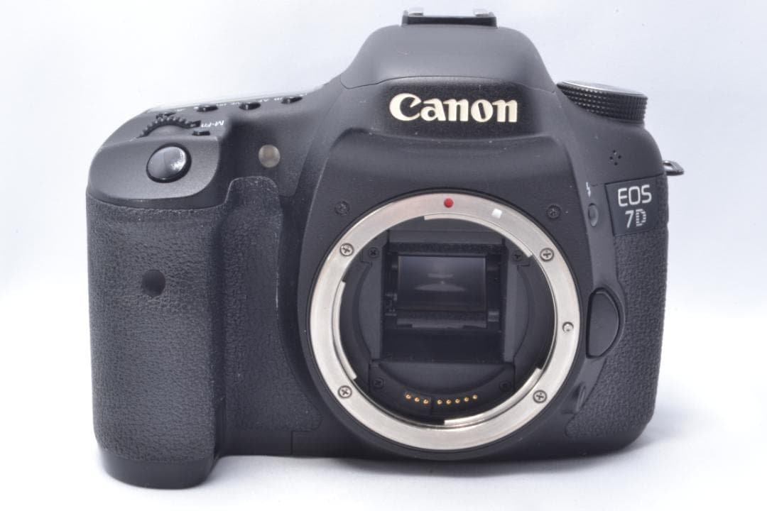 Canon EOS 7D✨ダブルレンズ✨超望遠レンズ付✨ハイアマチュアモデル✨