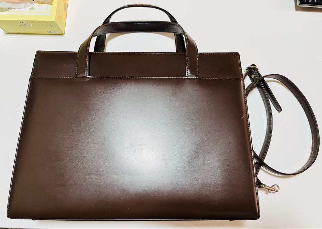 バーバリー　ブラウン レザー バッグ、ショルダーポーチセット