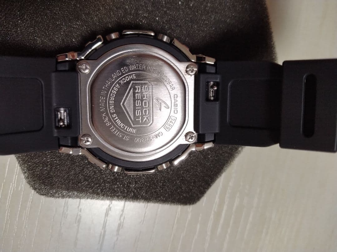 【美品、最終価格】G-SHOCK　デジタル　シルバー　GM-S5600