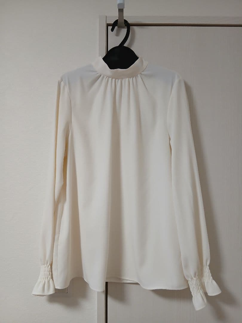 セオリーリュクス　アイボリー スタンドカラーシャツ 長袖