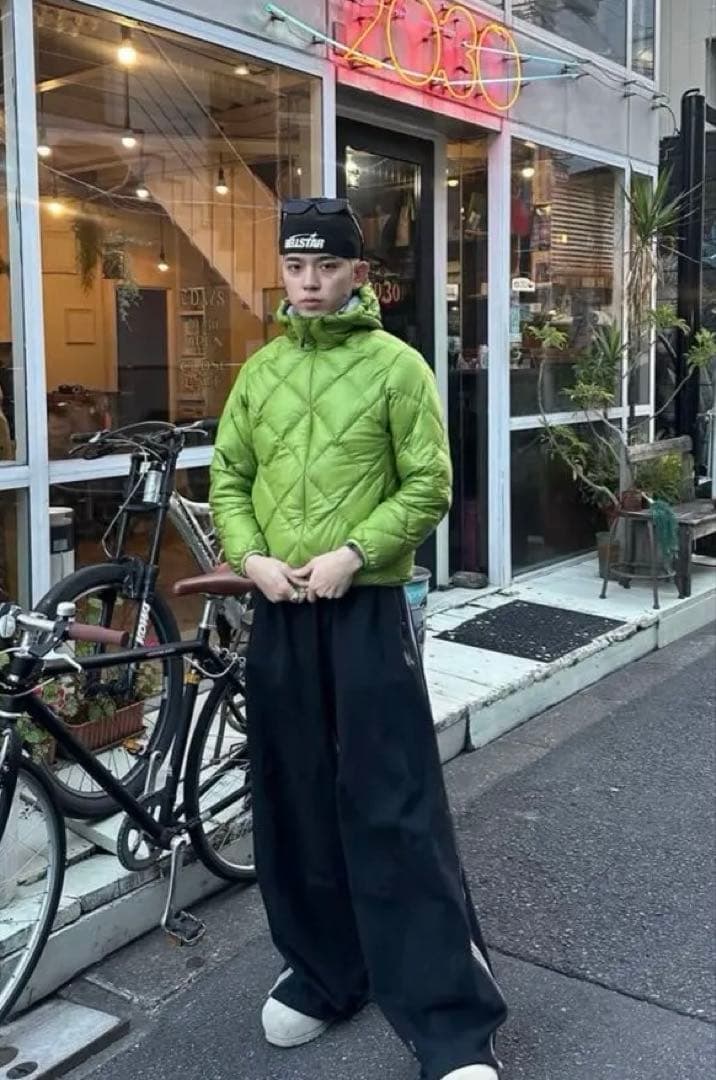 mont-bell ダウンジャケット キルティング短丈かつきくん着用