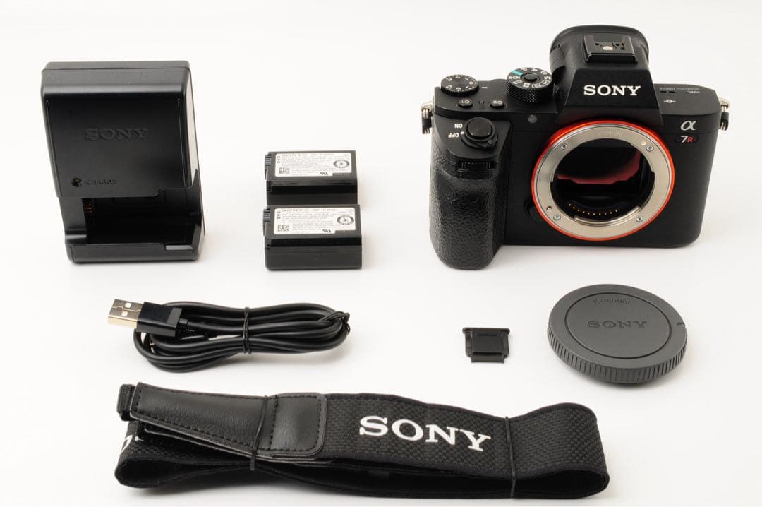 【美品】 ソニー SONY 7RM2 α7R II シャッター回数:9,722回