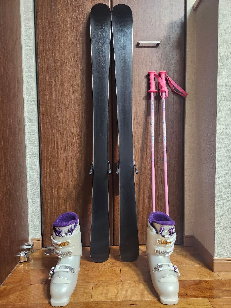子供スキー4点セット スキー板124cm ブーツ21~22cm ストック90