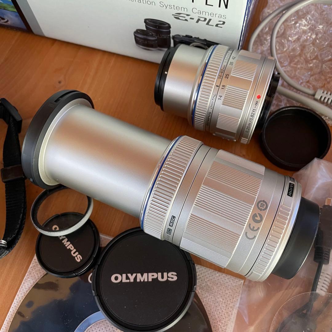 OLYMPUS PEN Lite E-PL2 本体と付属品