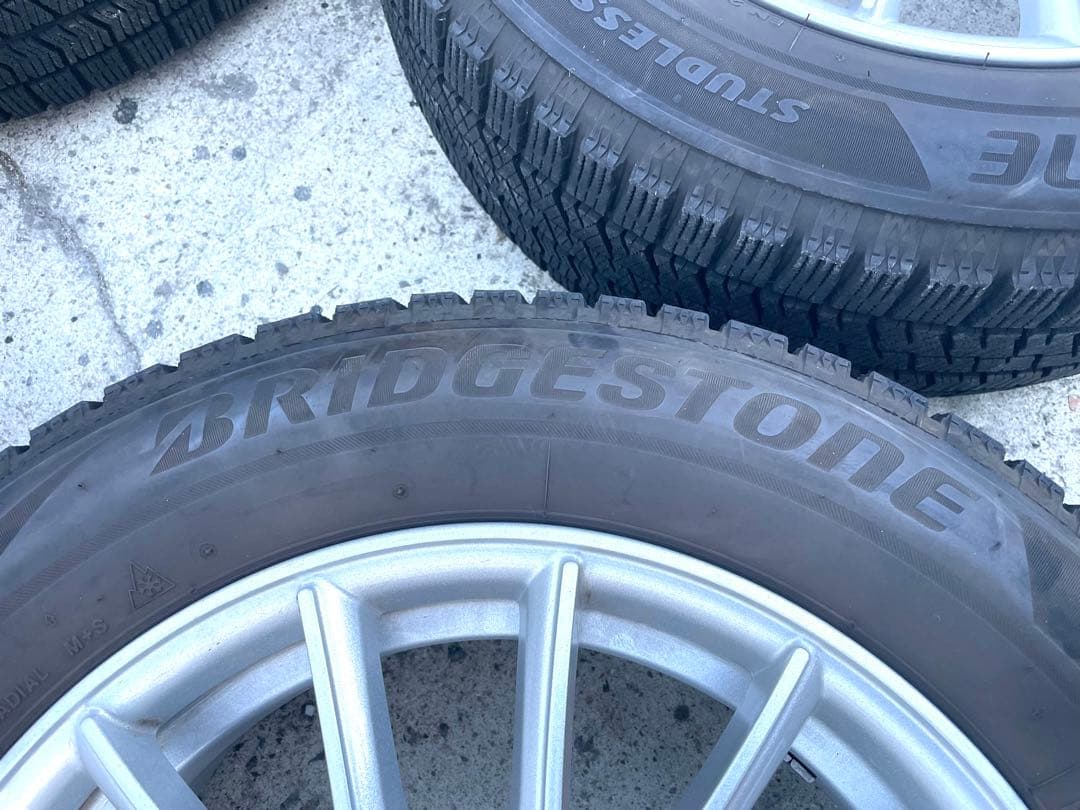 VW T-クロス　スタッドレス/アルミ 5穴 PCD100 205/60/16