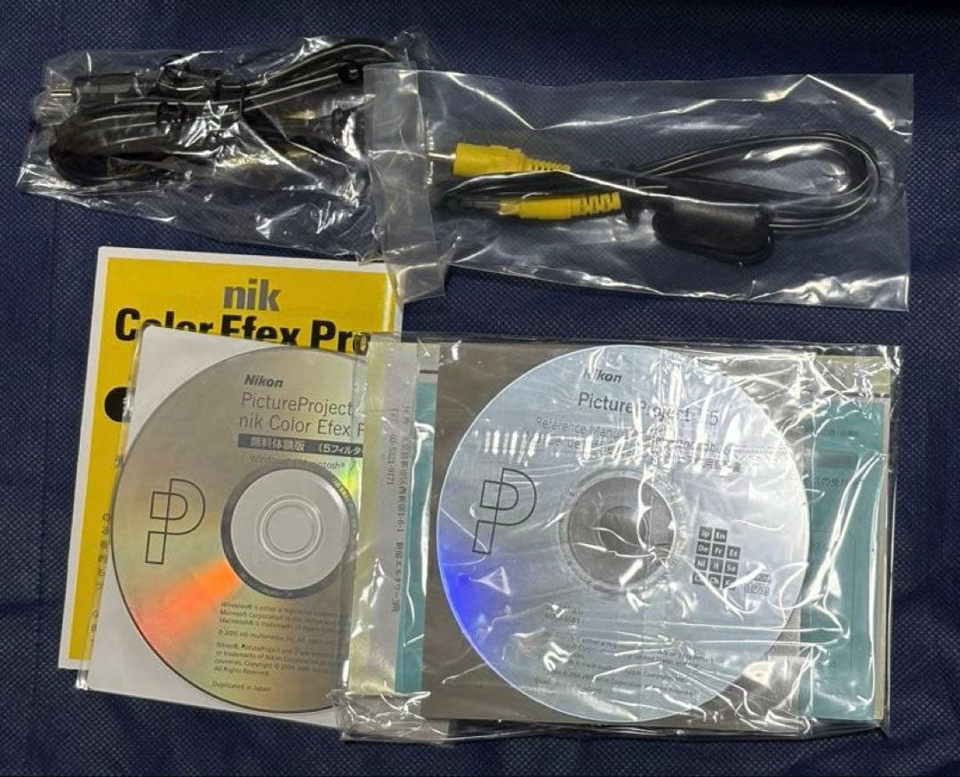 Nikon D50 デジタル一眼レフカメラセット　Double zoom kit