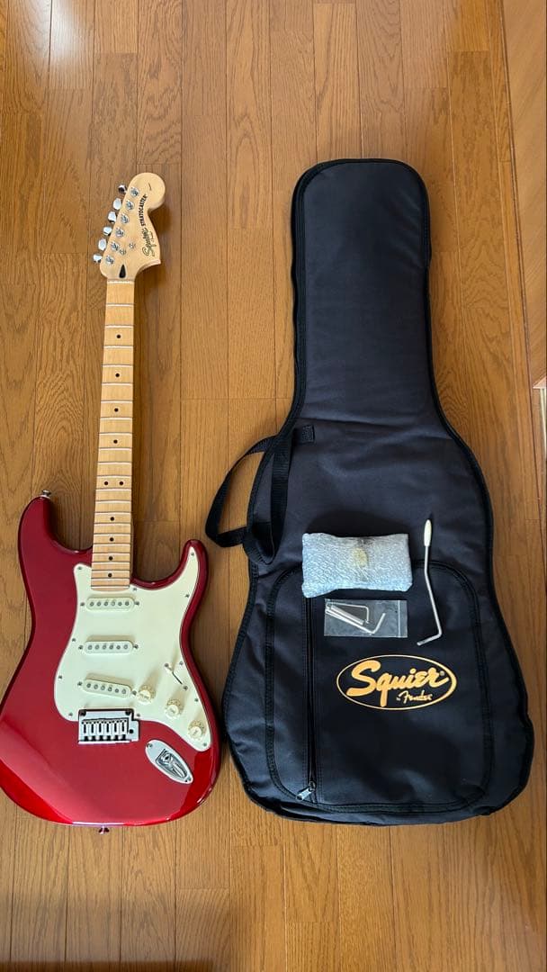 Squirt スクワイア ストラトキャスター 美品 ケース付き