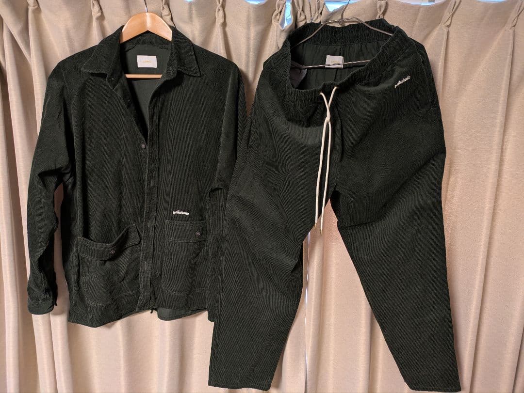 ウェア ballaholic Logo Corduroy setup darkgreen