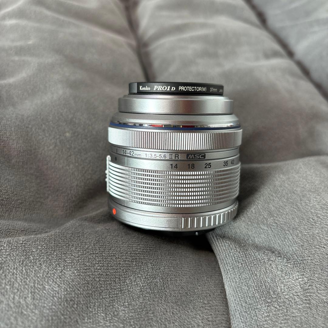 OLYMPUS M.ZUIKO 14-42mm ⅡR ズームレンズ✨美品✨️