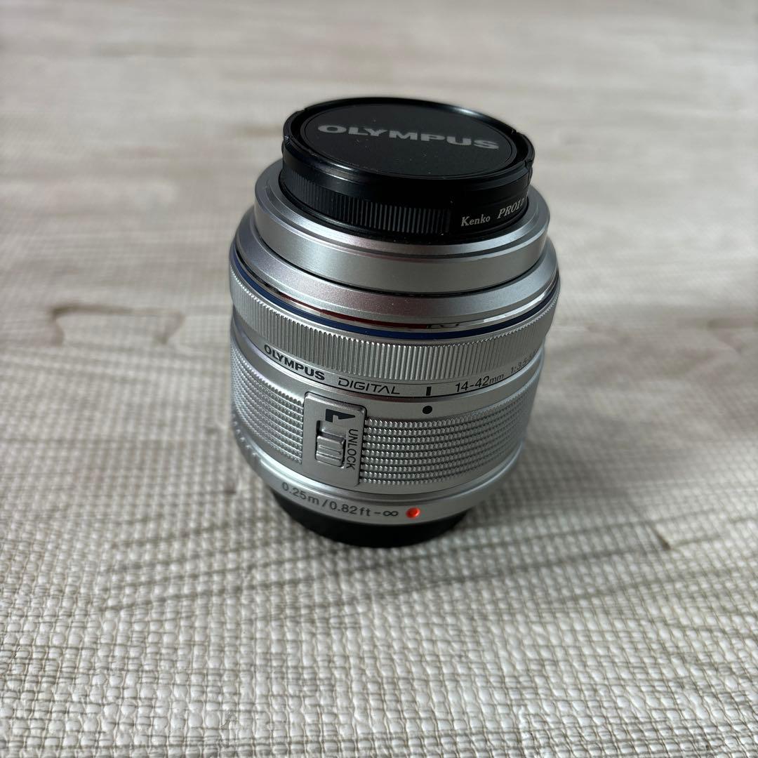 OLYMPUS M.ZUIKO 14-42mm ⅡR ズームレンズ✨美品✨️
