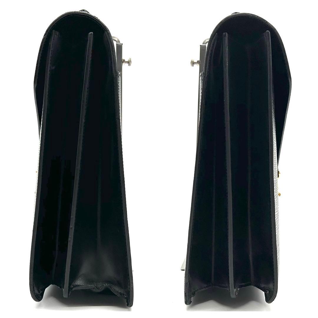 ルイヴィトン　セルヴィエットコンセイエ　ビジネスバッグ　エピ　レザー　黒