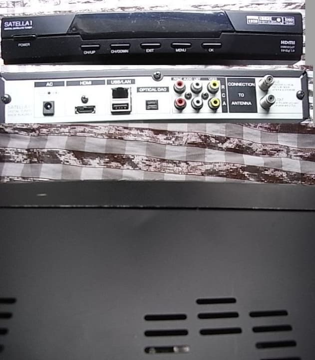 SATELLA１　サテラ１　１Zのリモコン　学習リモコン　UMA-PLRM02