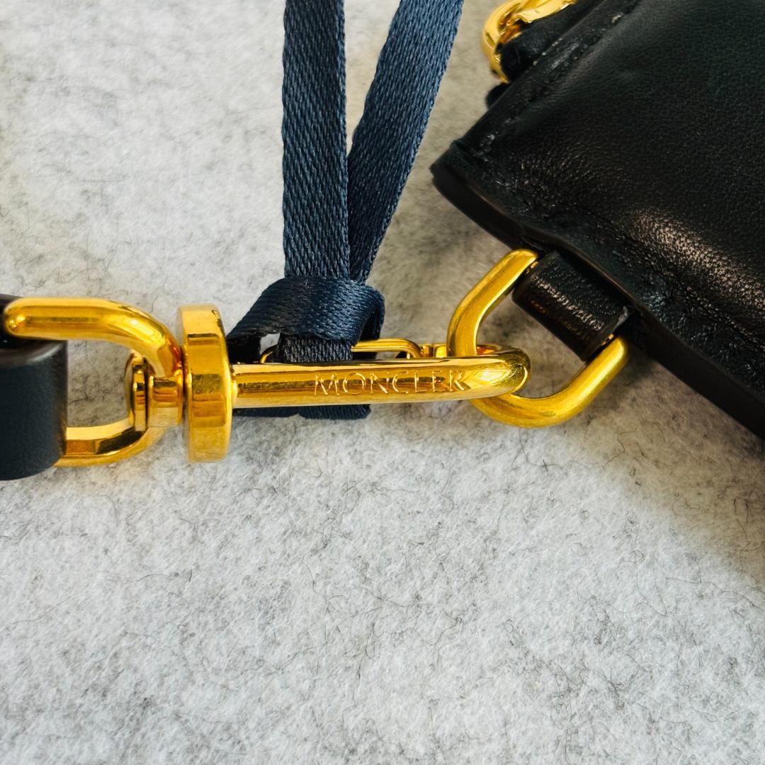 モンクレール ミニ財布 ケース ストラップ 黒　MONCLER