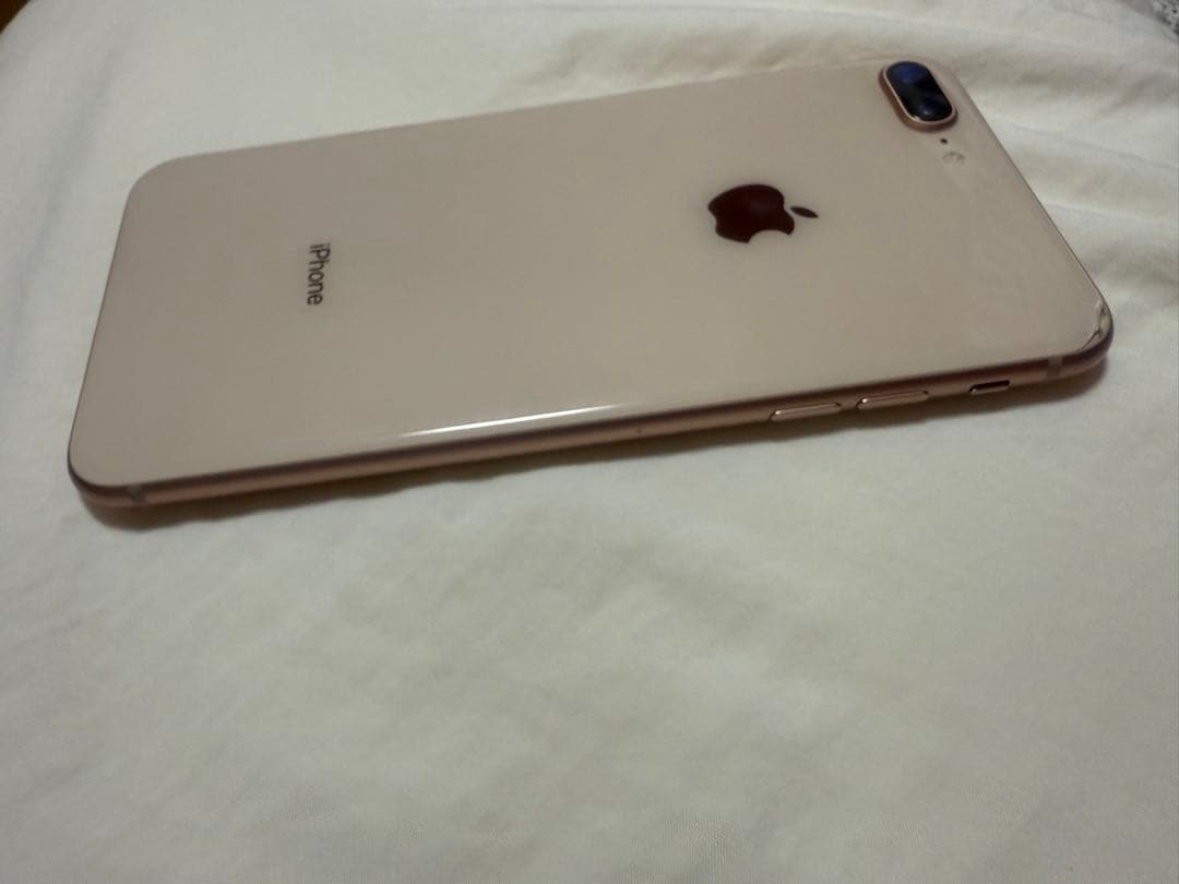 iPhone8 Plus 64GB SIMフリー