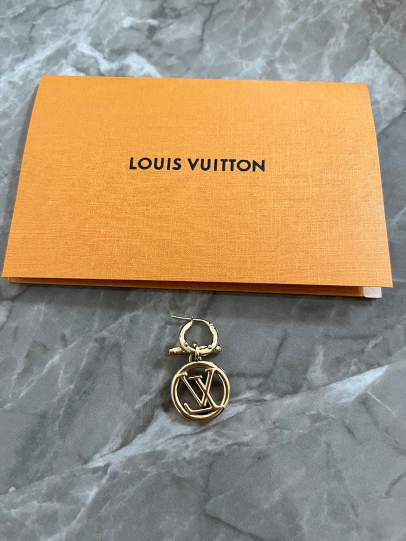 ルイ・ヴィトンのブックル ドレイユ・ベイビー ルイーズ ピアスM00613