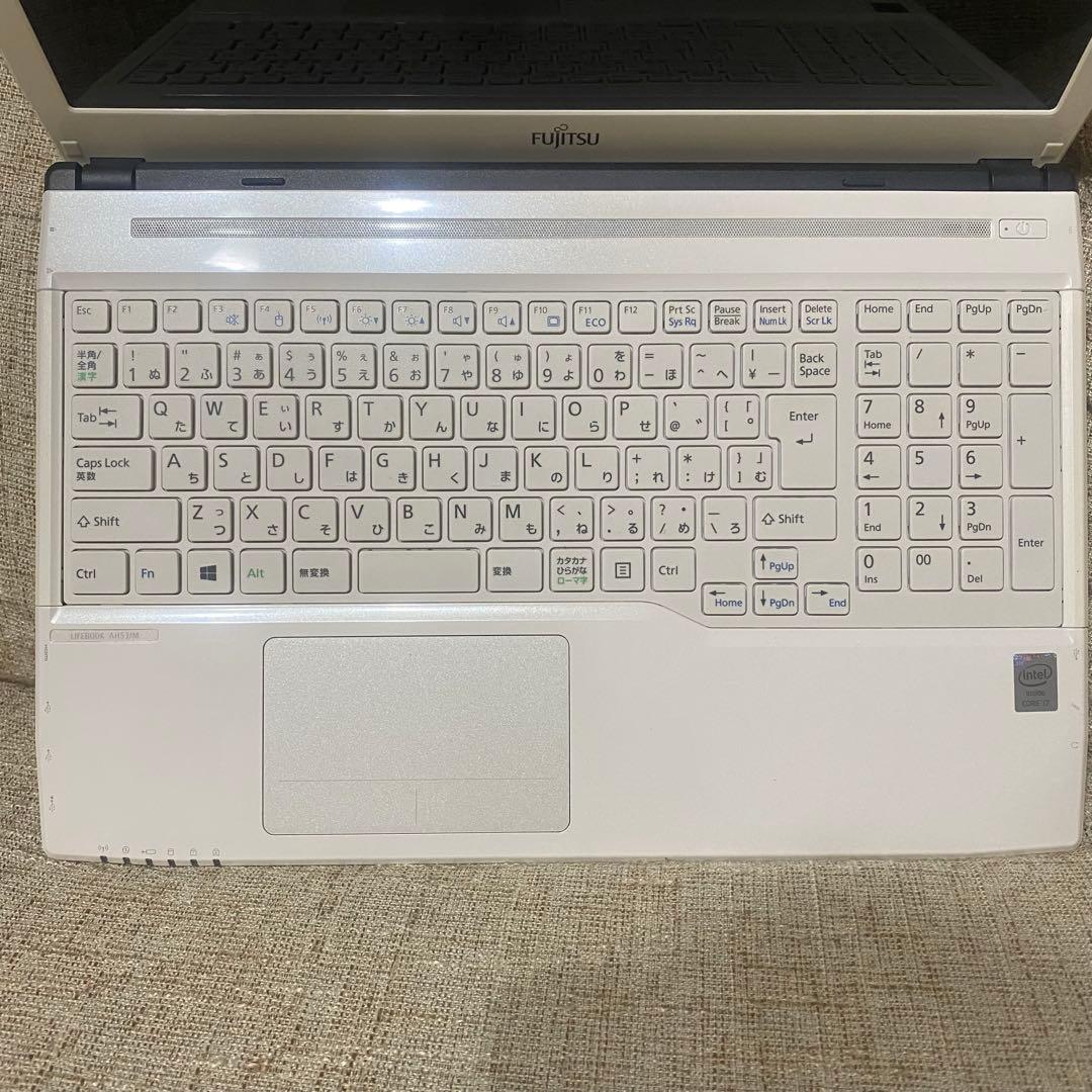 使用回数少なめ　富士通 ノートパソコン LIFEBOOK AH53/M 約1TB